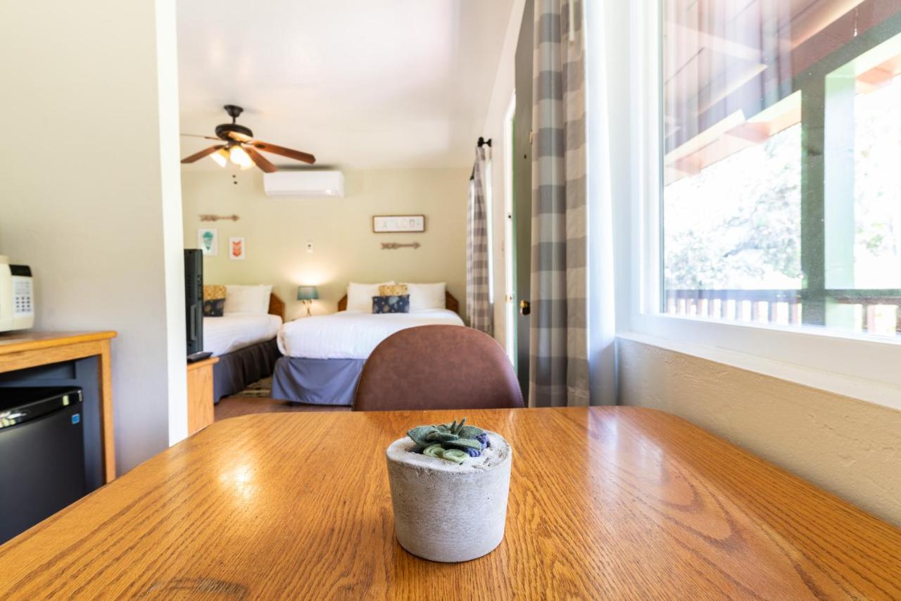 Buckeye Tree Lodge Три-Риверс Экстерьер фото
