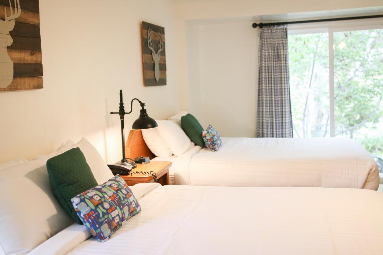 Buckeye Tree Lodge Три-Риверс Экстерьер фото